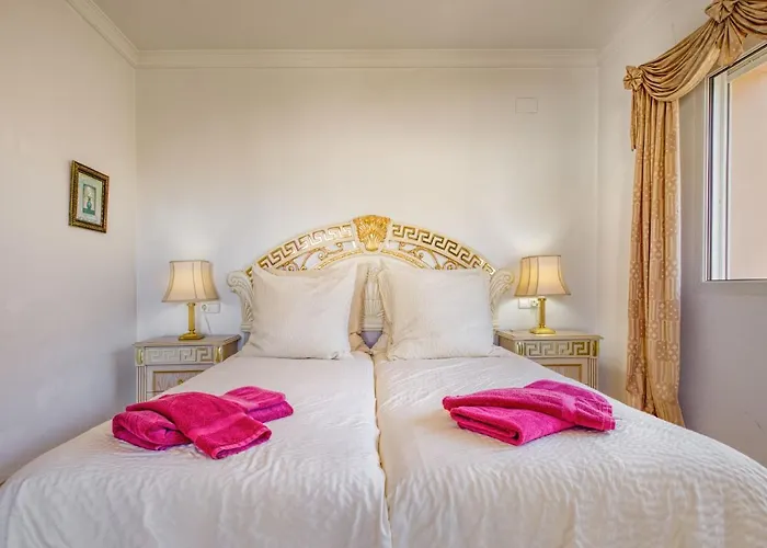 Villa Toscana By Interhome