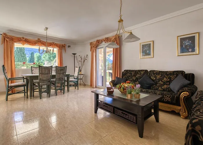 Villa Toscana By Interhome